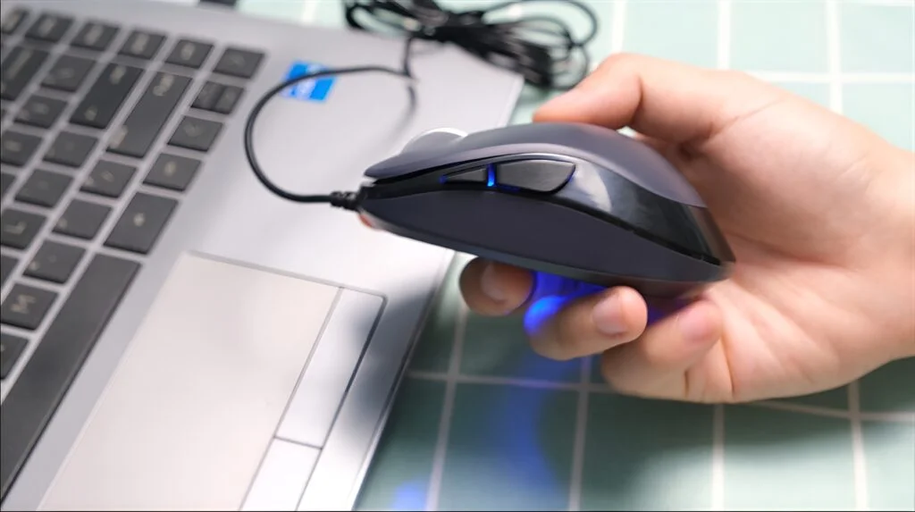 Chuột BlueLED ELECOM M-Y9UB