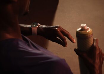 Double Tap trên Apple Watch là gì? Cách sử dụng và lợi ích của Double Tap